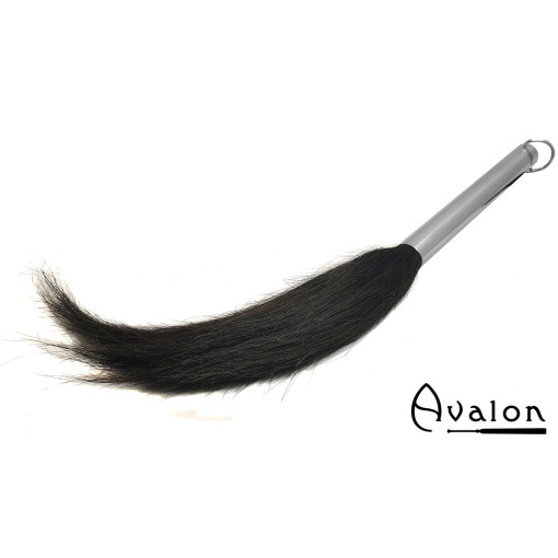 Avalon - NIMUEH - Flogger med metallhåndtak og hestehår